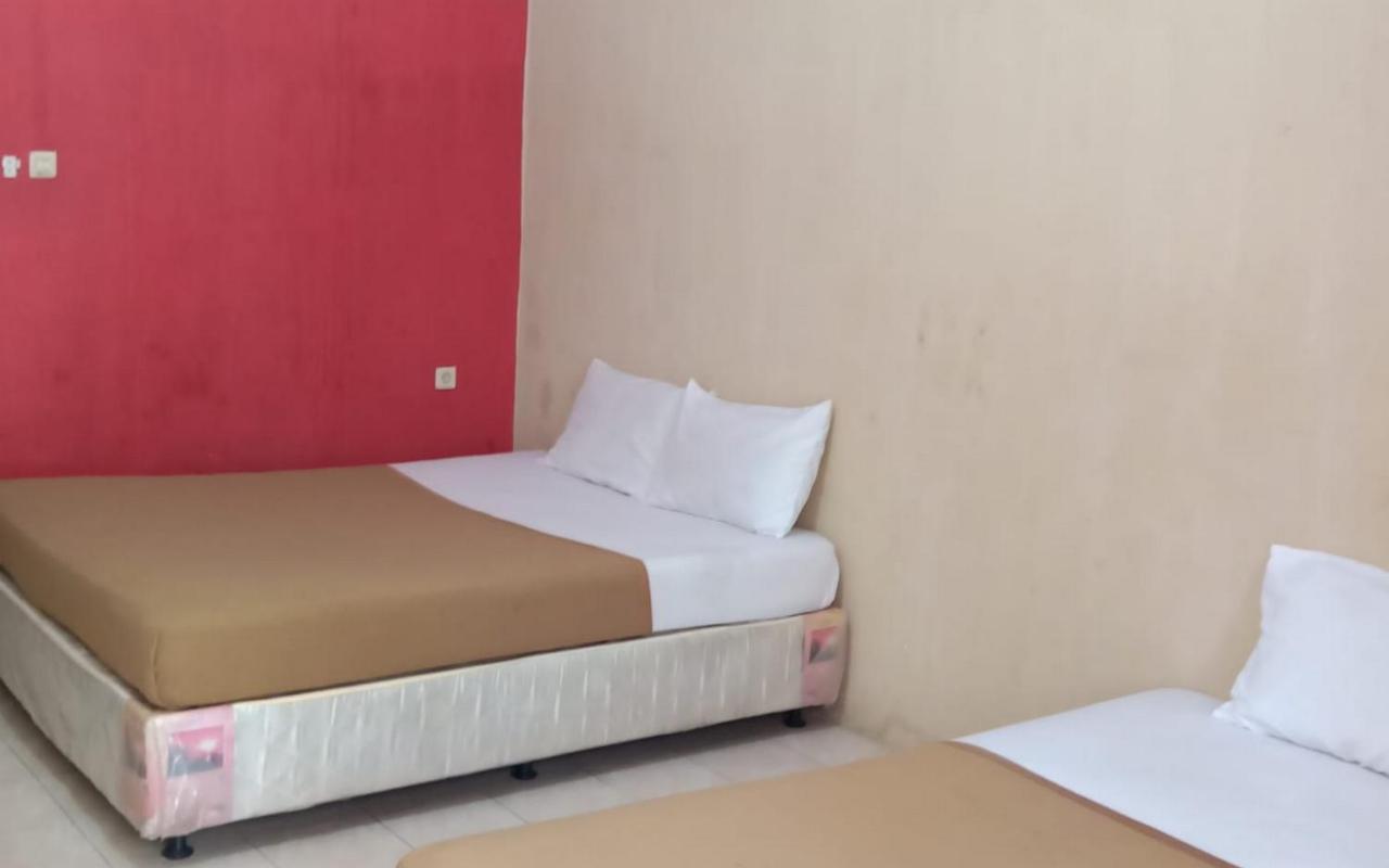 Hotel Nirwana Situbondo Redpartner Banyuanget Exteriér fotografie