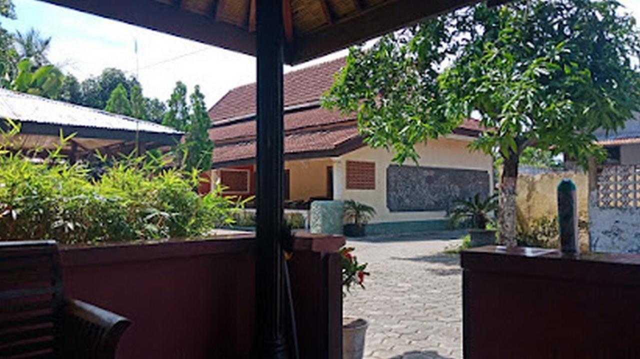 Hotel Nirwana Situbondo Redpartner Banyuanget Exteriér fotografie
