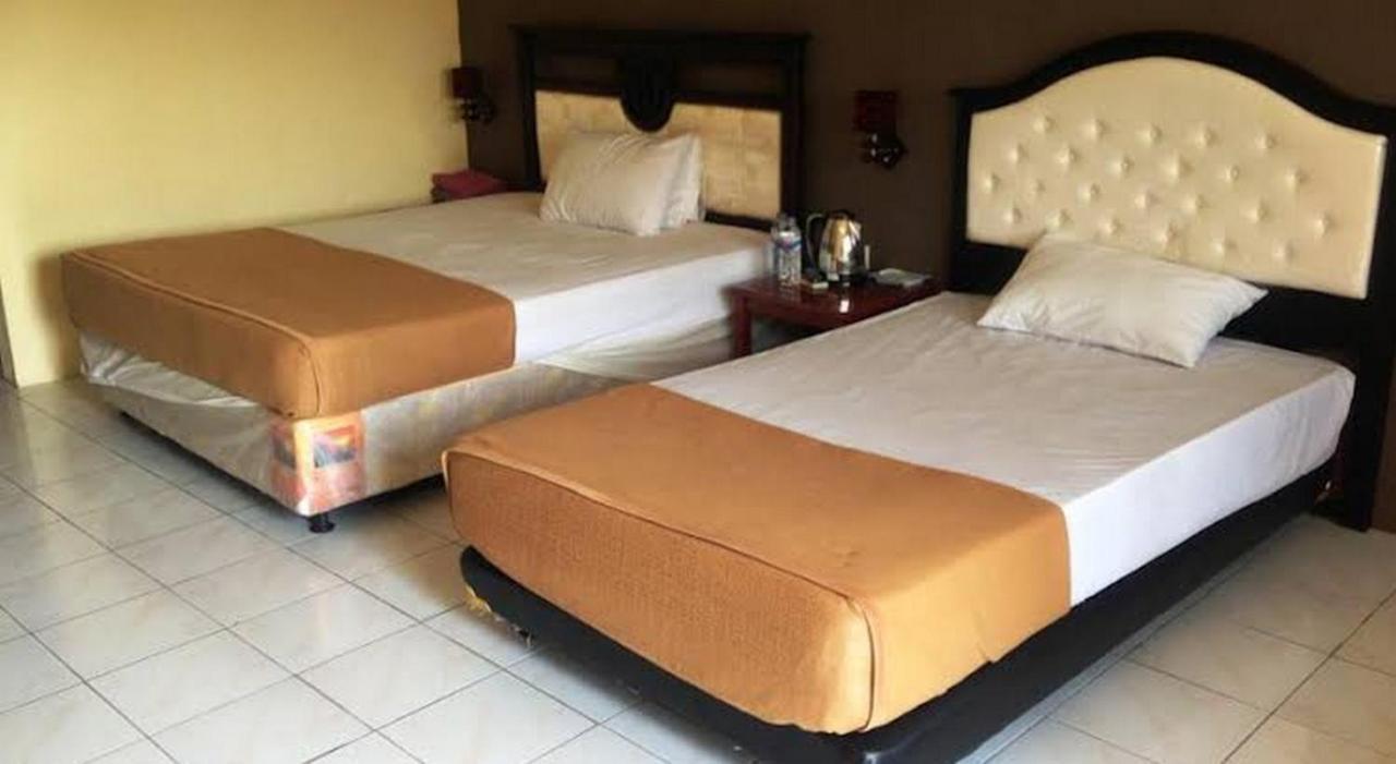 Hotel Nirwana Situbondo Redpartner Banyuanget Exteriér fotografie